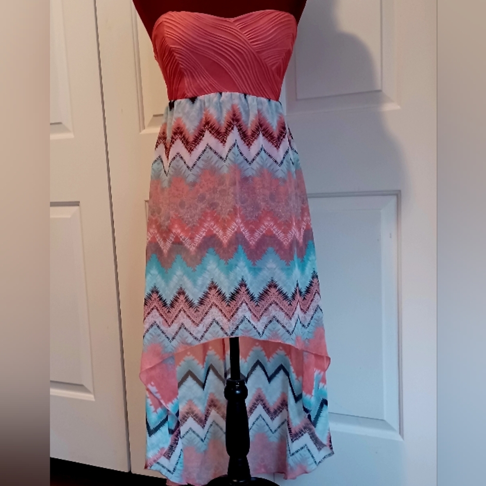 No Boundaries Salmon Orange/Pink Zigzag Strapless High-Low Mini Dress - S